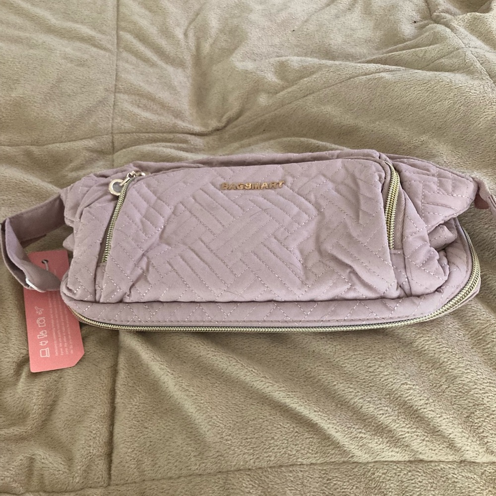 Bagsmart was Light Pink Quilted travel pouch NWT